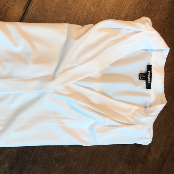 Ladies Sleeveless Blouse Size Small - Picture 4 of 4